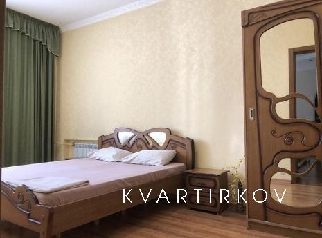 Luxury 2-bedroom apartment with WI-FI!, Dnipro (Dnipropetrovsk) - apartment by the day