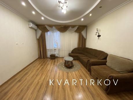 Luxury 2-bedroom apartment with WI-FI!, Dnipro (Dnipropetrovsk) - apartment by the day