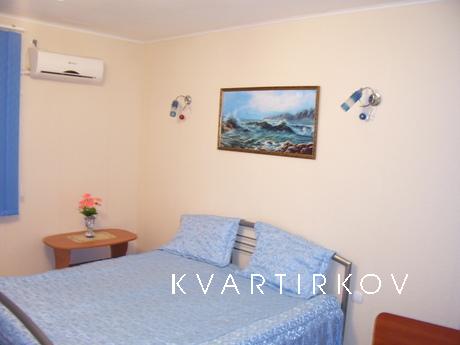 Rent a room at the sea at any time, Yalta - apartment by the day