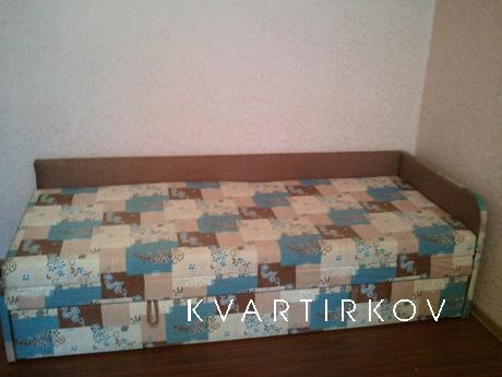 Сдается чистая и ухоженная квартира посуточно от 2-х суток. 