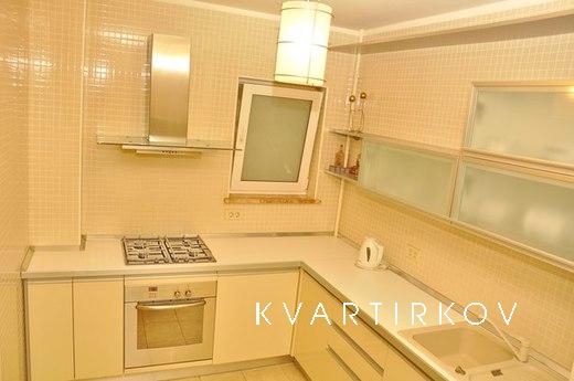 2 BR Apartment  for rent in new house, Odessa - apartment by the day