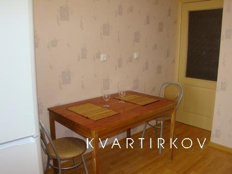 Юго-Запад. Перекресток Амундсена-Бардина, Екатеринбург - квартира посуточно