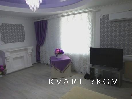 Apartments with dyzaynerskym repair, Sumy - apartment by the day