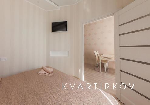 Double chamber evrokvartira Center Karla, Dnipro (Dnipropetrovsk) - apartment by the day
