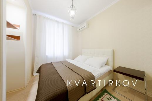 Most City 3 bedroom VIP apartment, Dnipro (Dnipropetrovsk) - apartment by the day