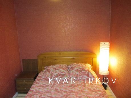 Компактная трёшка в Центре Екатеринбурга, Екатеринбург - квартира посуточно