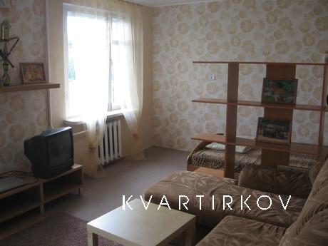 Квартира на Хохрякова, 100, Екатеринбург - квартира посуточно