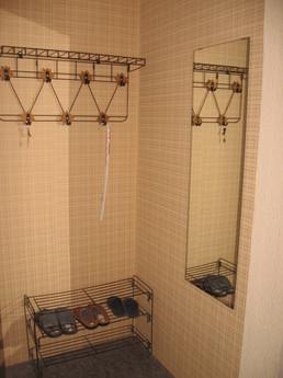 Квартира на Хохрякова, 100, Екатеринбург - квартира посуточно