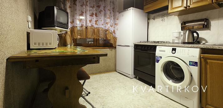 Cozy apartment near the Metro Exhibition, Moscow - apartment by the day