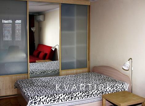 Звонить с 9 до 22. Минимальный срок аренды 3 суток. Уютная 1