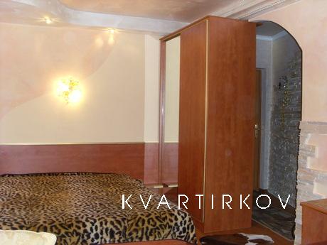 KPI 17 Victory Ave renovation, Kyiv - apartment by the day