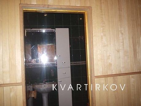 3-room house. Sea 15 metrov. Own  yard, Feodosia - apartment by the day