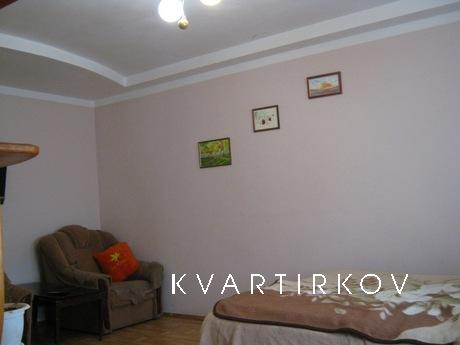 1 BR. square-ra. View 10 min. Another ap, Feodosia - apartment by the day