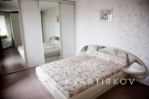 Cozy 3 k.kv the host, m Enlightenment, Saint Petersburg - apartment by the day