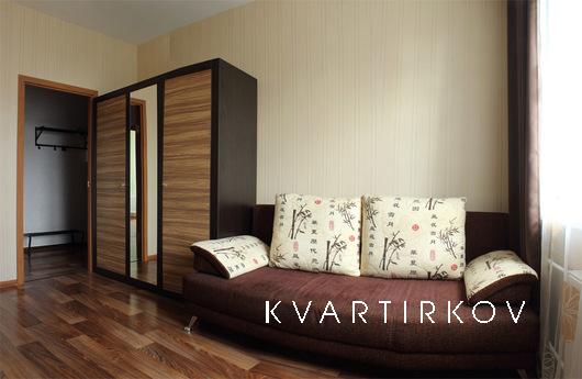 2 rooms  apartment near the metro, Saint Petersburg - apartment by the day