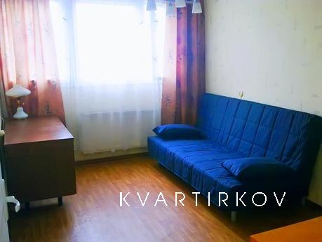 3 rooms apartment near metro Ozerki, Saint Petersburg - apartment by the day