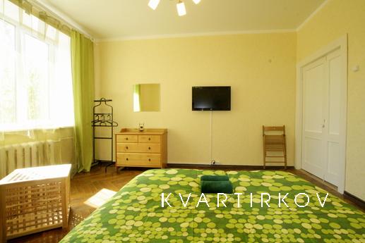 Shall be rent rooms to Nevsky, Saint Petersburg - apartment by the day