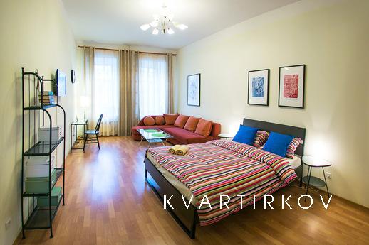 Daily Nevsky Prospect d 77, Saint Petersburg - apartment by the day