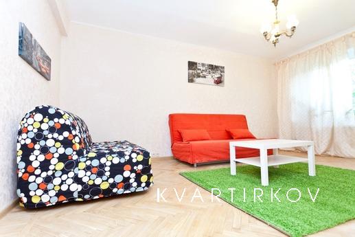 Staroslobodskaya street, 14, Moscow - apartment by the day