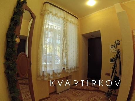 looking for a beautiful apartment in the, Odessa - apartment by the day