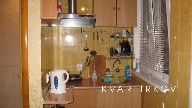 Private sector, Yalta - apartment by the day