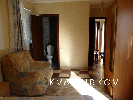 Private sector, Yalta - apartment by the day