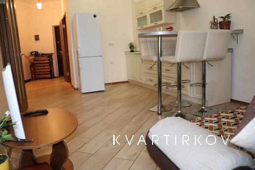 2 bedroom apartment on the Genoese, Odessa - apartment by the day