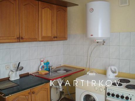1 room. in the center, weekly, Kremenchuk - apartment by the day