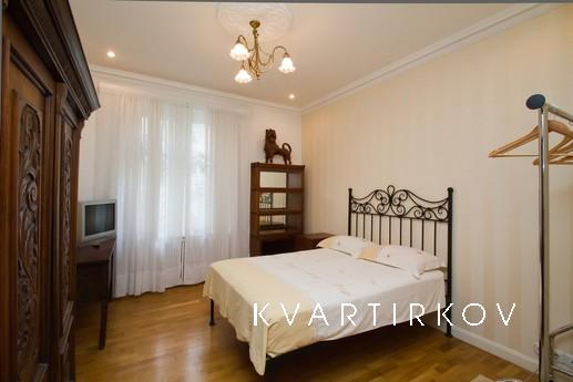 Cozy apartment of business class. A small street, located in