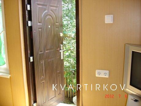 Rent one room in a private courtyard, Sevastopol - apartment by the day