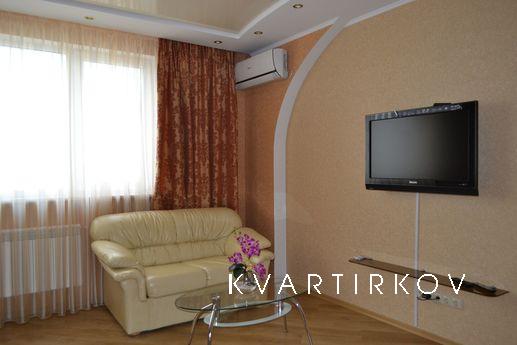 VIP, a new, Victory Park, near the sea, Sevastopol - apartment by the day