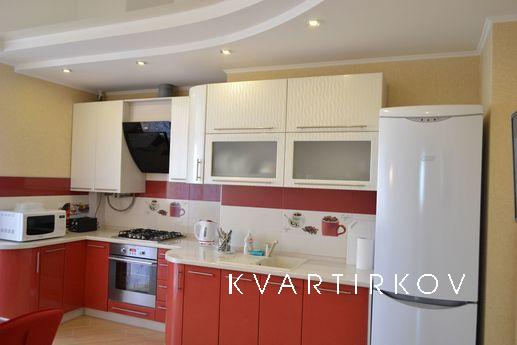 VIP, a new, Victory Park, near the sea, Sevastopol - apartment by the day