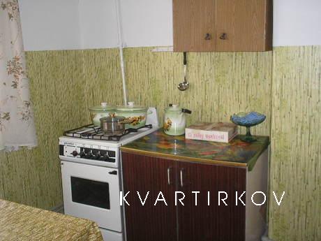 2 bedroom apartment in the center of Yal, Yevpatoriya - apartment by the day