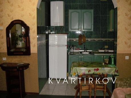 I rent an apartment with renovated, Yevpatoriya - apartment by the day