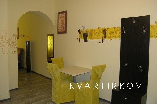 Kharkov center apartments for rent, Kharkiv - apartment by the day