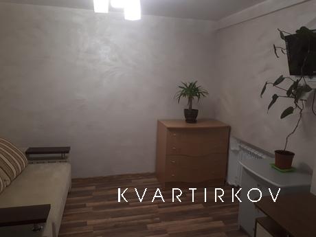 Apartment in the city center on the seaf, Berdiansk - apartment by the day