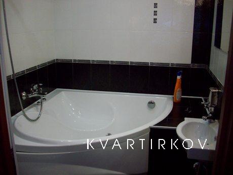 Люкс с джакузи+Wi-Fi в центре, Екатеринбург - квартира посуточно