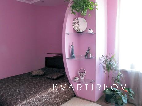 Flat premium in the heart of the city!, Odessa - apartment by the day