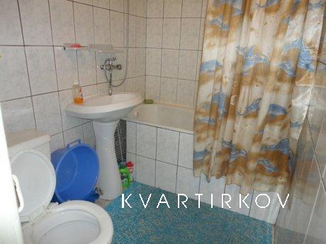 1-но комнатная по ул. Республики 155, Тюмень - квартира посуточно