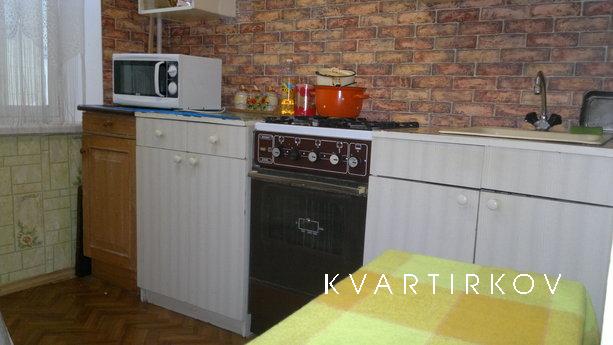 1 комн. кв-ра. Спальный район города. Ухоженная, уютная, дом