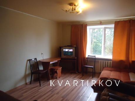 Сдам 2-к квартиру, ул Юръева, 13, Смоленск - квартира посуточно