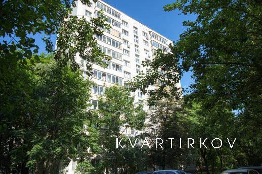 Посуточно Ельнинская 11к1, Москва - квартира посуточно