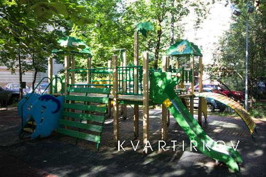 Посуточно Москва, ул. Ельнинская, д.13, Москва - квартира посуточно