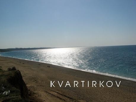 Affordable holidays by the sea-beach 5 m, Yevpatoriya - apartment by the day