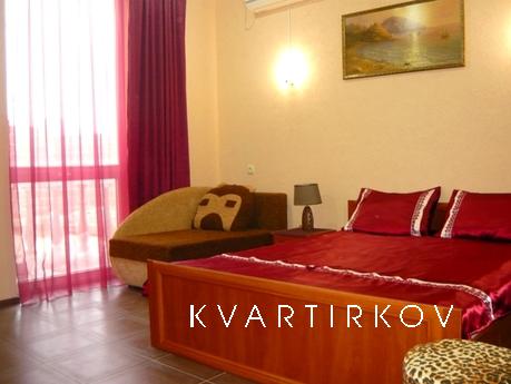 Affordable holidays by the sea-beach 5 m, Yevpatoriya - apartment by the day