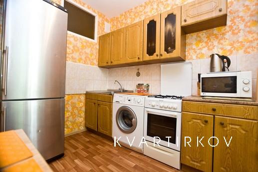 Cozy 2 bedroom apartment (025), Moscow - apartment by the day