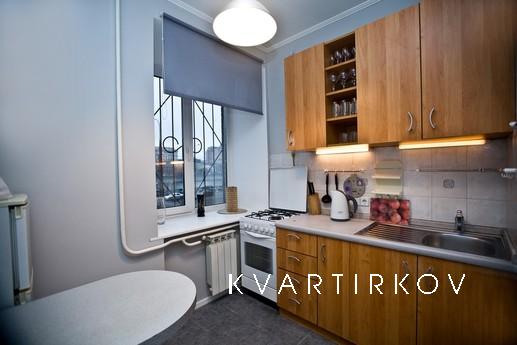 2 bedroom apartment in the Kiev (065), Moscow - apartment by the day