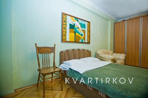 3 bedroom at Smolenskaya (120), Moscow - apartment by the day