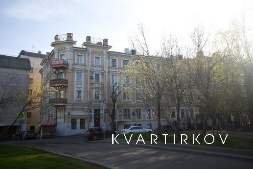 Просторная 2-комнатная квартира (142), Москва - квартира посуточно