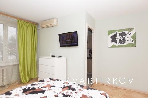 Nice 1 bedroom apartment 152, Москва - квартира подобово